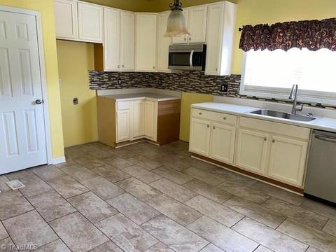 5099 Jordan Valley Rd, Trinity, NC 27370 photo 16