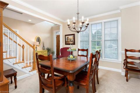 1216 Suncrest Dr, High Point, NC 27265 photo 5