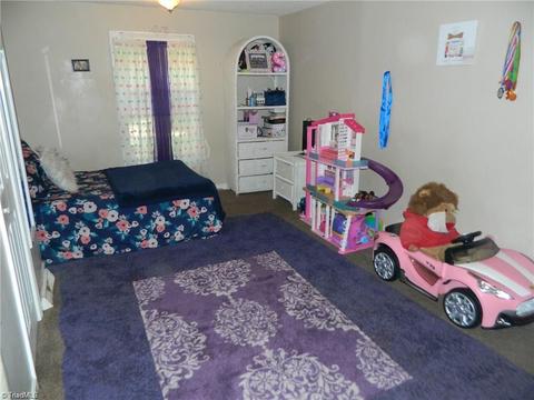 223 Paramount St, High Point, NC 27260 photo 6