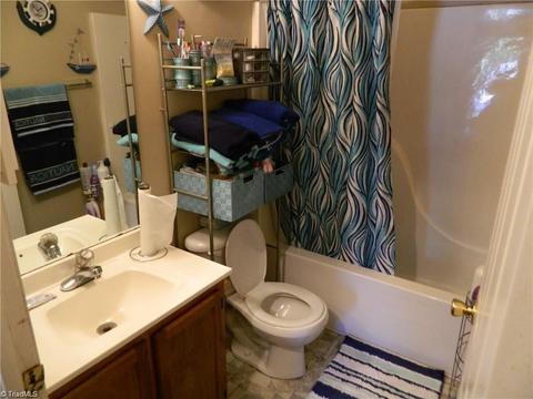 223 Paramount St, High Point, NC 27260 photo 5