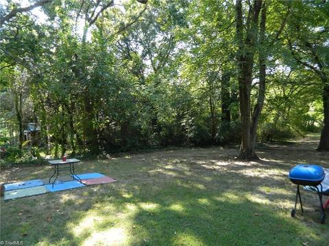 223 Paramount St, High Point, NC 27260 photo 11
