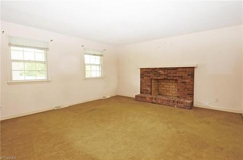 3421 Fairpoint Dr, Clemmons, NC 27012 photo 4