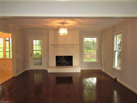 315 Canterbury Rd, High Point, NC 27262 photo 5