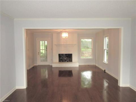 315 Canterbury Rd, High Point, NC 27262 photo 4