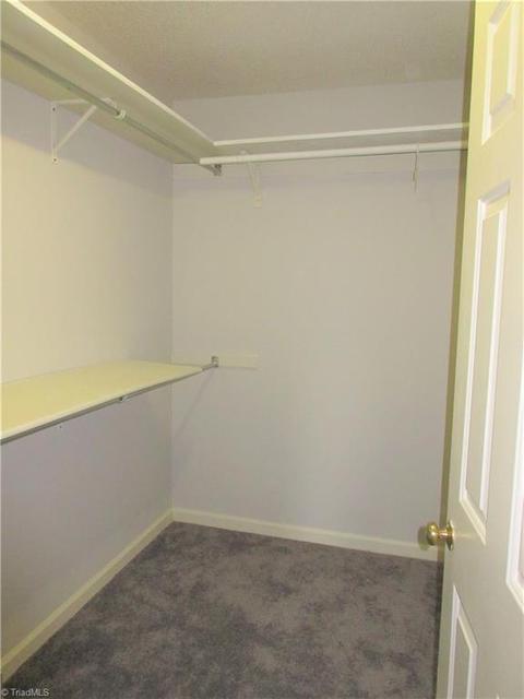 315 Canterbury Rd, High Point, NC 27262 photo 12