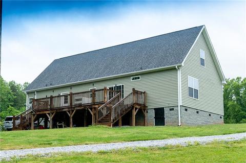 128 Banjo Ln, Lowgap, NC 27024 photo 4