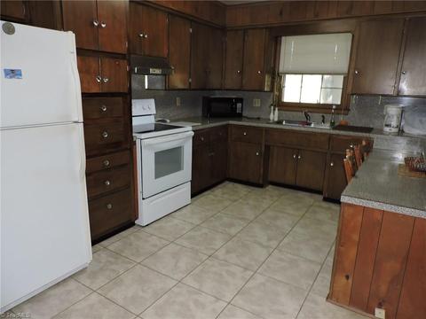 520 Shamrock Rd, High Point, NC 27265 photo 9