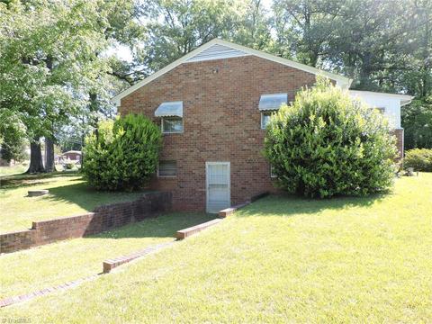 520 Shamrock Rd, High Point, NC 27265 photo 4