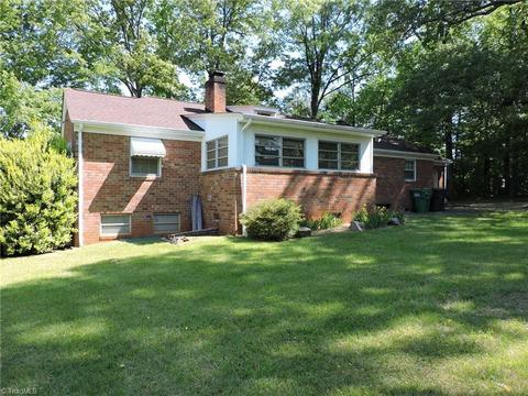 520 Shamrock Rd, High Point, NC 27265 photo 2