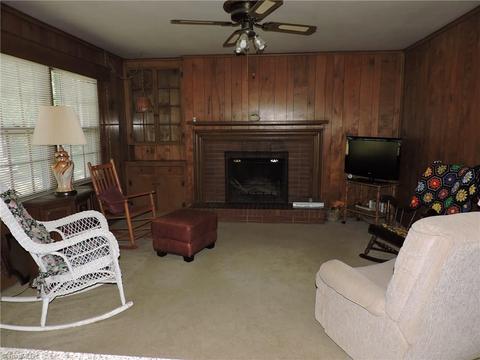 520 Shamrock Rd, High Point, NC 27265 photo 8