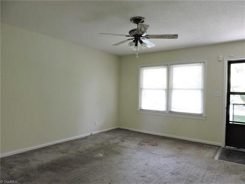 313 Summit Rd, High Point, NC 27265 photo 4
