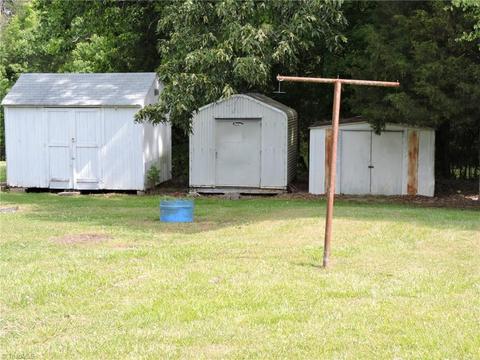 313 Summit Rd, High Point, NC 27265 photo 13