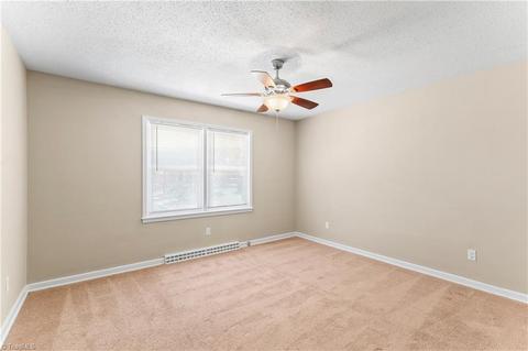 1505 Overbrook Ct, High Point, NC 27262 photo 19