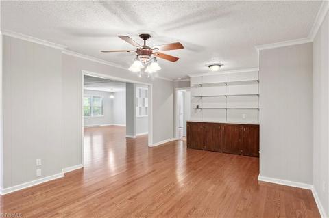 1505 Overbrook Ct, High Point, NC 27262 photo 11