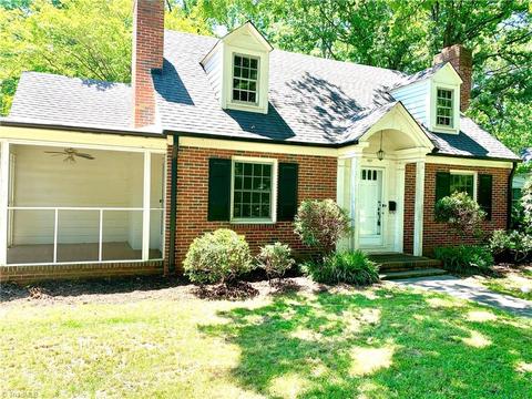 401 Spring St, Thomasville, NC 27360 photo 2