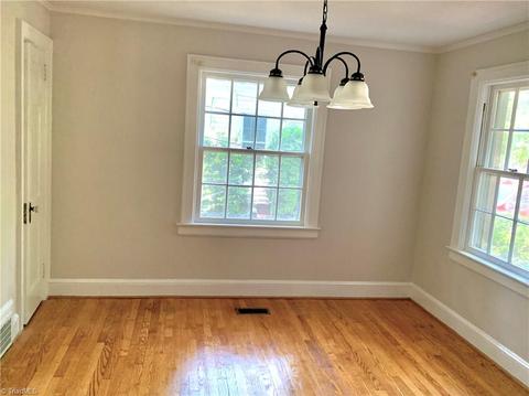 401 Spring St, Thomasville, NC 27360 photo 8
