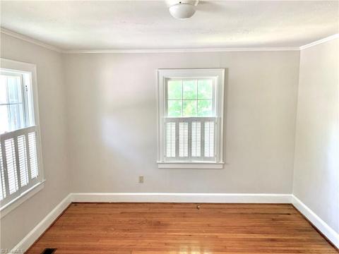 401 Spring St, Thomasville, NC 27360 photo 16