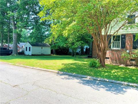401 Spring St, Thomasville, NC 27360 photo 25