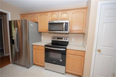 1224 Hampton Park Dr, High Point, NC 27265 photo 11