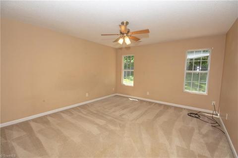 1224 Hampton Park Dr, High Point, NC 27265 photo 13
