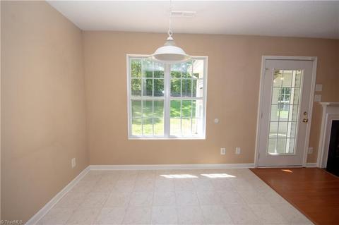 1224 Hampton Park Dr, High Point, NC 27265 photo 7