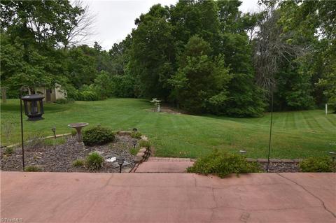 303 Unity St, Thomasville, NC 27360 photo 4