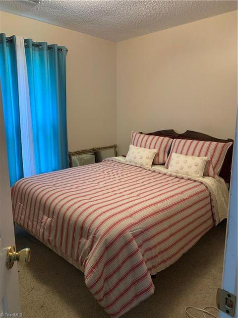 605 Rosecrest Dr, High Point, NC 27260 photo 13