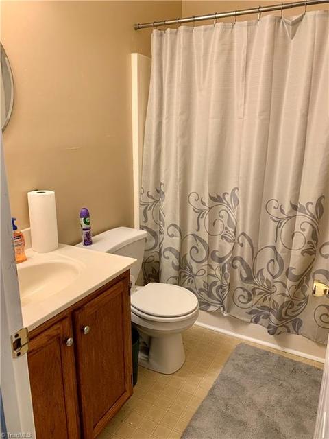 605 Rosecrest Dr, High Point, NC 27260 photo 17