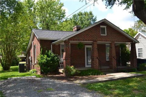 212 S 5th Ave, Mayodan, NC 27027 photo 12