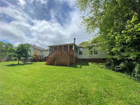 819 Dodson Mill Rd, Pilot Mountain, NC 27041 photo 12