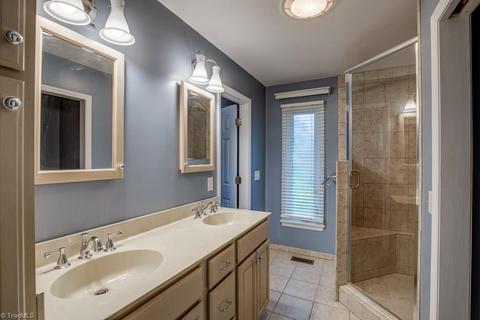 3686 Tanglebrook Trl, Clemmons, NC 27012 photo 9