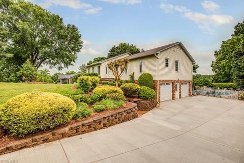 3686 Tanglebrook Trl, Clemmons, NC 27012 photo 1