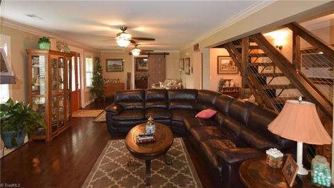 671 Tom Hunter Rd, Pilot Mountain, NC 27041 photo 10