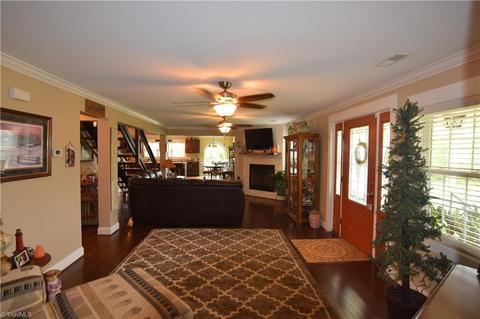 671 Tom Hunter Rd, Pilot Mountain, NC 27041 photo 11