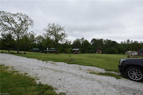 671 Tom Hunter Rd, Pilot Mountain, NC 27041 photo 6