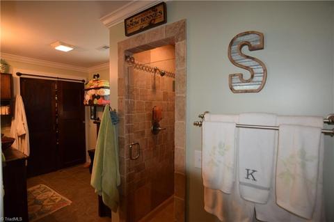 671 Tom Hunter Rd, Pilot Mountain, NC 27041 photo 15