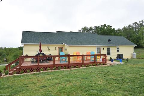 671 Tom Hunter Rd, Pilot Mountain, NC 27041 photo 18