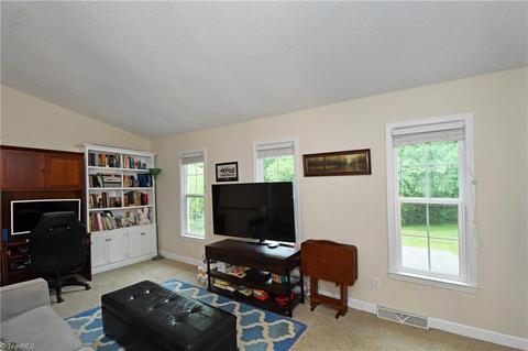 6739 Castleton Dr, Clemmons, NC 27012 photo 16