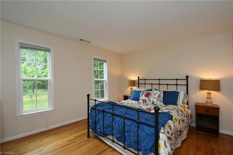 6739 Castleton Dr, Clemmons, NC 27012 photo 10