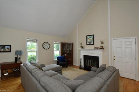 6739 Castleton Dr, Clemmons, NC 27012 photo 3