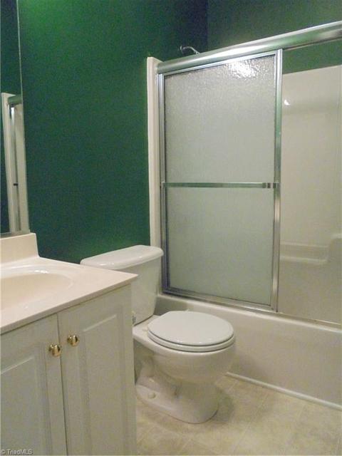638 Tara Dr, High Point, NC 27265 photo 21