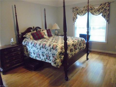 638 Tara Dr, High Point, NC 27265 photo 11