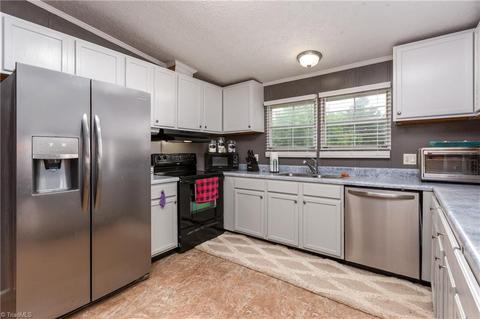 174 Speaks Rd, Olin, NC 28660 photo 3