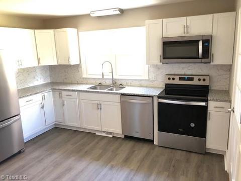 3805 Rolling Rd, High Point, NC 27265 photo 7