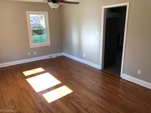 3805 Rolling Rd, High Point, NC 27265 photo 2
