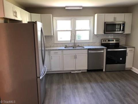 3805 Rolling Rd, High Point, NC 27265 photo 5