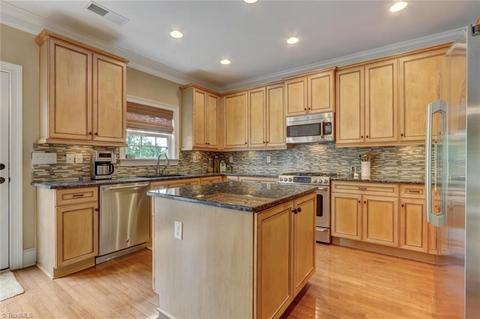 2328 Mill Ln, High Point, NC 27265 photo 9