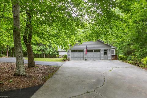 177 Cherokee Trl, Advance, NC 27006 photo 6