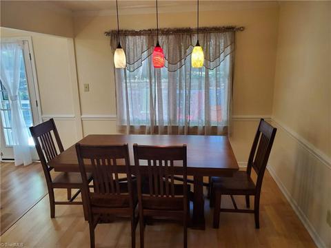 1127 Mapleview Ct, High Point, NC 27265 photo 4