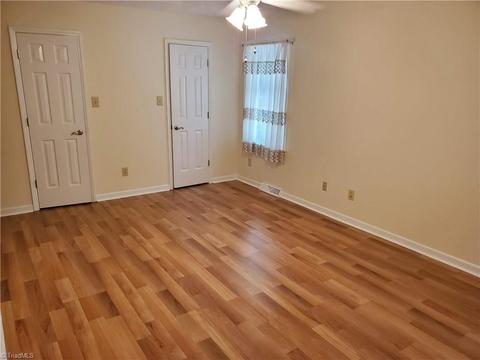 1127 Mapleview Ct, High Point, NC 27265 photo 10